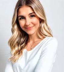 Terri Boland's Instagram, Twitter & Facebook