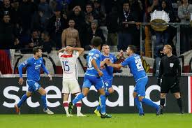 Kola bundesligy podílel nahrávkou na gólu hoffenheimu, jen vyhrál 3:2 nad mohučí. Sestrihy Lm Kaderabek Dal Gol United Senzacne Otocili Na Juventusu Isport Cz