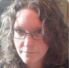 Sara David's Instagram, Twitter & Facebook