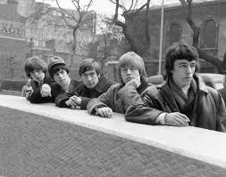 The rolling stones are iconic, widely considered the greatest rock & amp roll band in history. Was Ist Mit Dem Rolling Stone Wissen