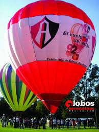 Con Un Globo Con Banner Imprimimos Su Marca Y Mensaje En Banners Y Los Unimos A La Tela Del Globo Un Banner Mide En General 4 Air Ballon Air Balloon Atlas
