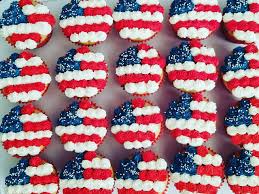 Pin By Angel Bruck On Holiday Dezzertz Desserts Food Holiday