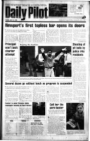 Newports first topless ·b-r opens-its doors