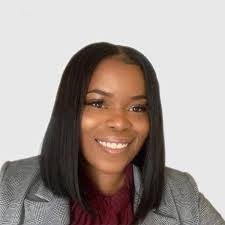 Kerri Harper's Instagram, Twitter & Facebook