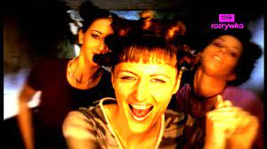 Listen to zakrecona by reni jusis on deezer. Muzeum Polskiej Piosenki Zakrecona Reni Jusis Zobacz W Tvp Rozrywka Youtube