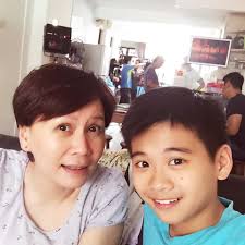 Taking a selife with @chenhuihui108 姐姐while waiting for our turn !!! #zzsf2  #志在四方2 #channel8