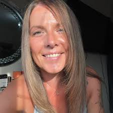 Do other Cocker Spaniels like to take towels?