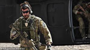 His father is a major general, and from the boer war onwards, other antecedents served in the armed forces. Ywh6mrnoi Igpm
