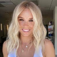 Kerry Hankins's Instagram, Twitter & Facebook