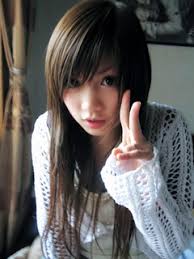 Having a lifetime of people tell you but your hair is so straight and beautiful when all you want 6. Pin En Stuff Vicky Could Do To Her Hair