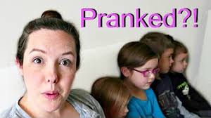 Video blogger families '8 passengers' and 'j house vlogs' challenge each other to a family game night. J House Vlogs Tornado How To Make Your Vlogs More Interesting And Get Sponsors 6 Min I 52 Sek Jeffery Robertson