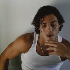 Grayson Martinez's Instagram, Twitter & Facebook