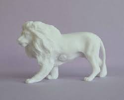 Alabaster is one of the oldest building materials, known to masters for more than 5 thousand years. Maska 3 500w Lion 13 Cm Alabaster White Series Animals