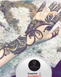 زيت الحشيش الافغاني الاصلي 1 ينعم الشعر الخشن 2 ينظف فروه الراس من القشره ويعالج التقصف والثعل mehndi designs mehndi design pictures unique mehndi designs