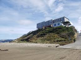 Lincoln city, a long string of coastal towns that merged together back in the 1960s, is usually regarded as the transition point between the northern and central oregon coast. Seagull Beach Front Motel 109 1 4 3 Prices Reviews Lincoln City Or Tripadvisor