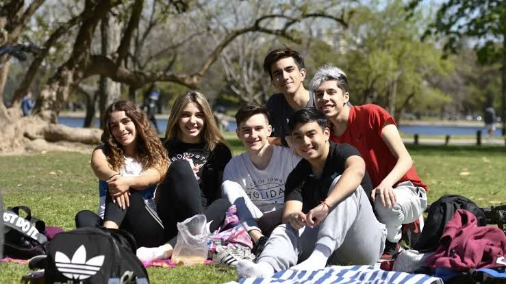 Día de la Primavera y Día del Estudiante: por qué se celebran el 21 de septiembre en Argentina