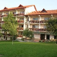 Fiecare camera este amenajata cu un decor autentic american, cu detalii western unice si piese de mobilier originale. Cazare Hotel Little Texas Hoteluri Moldova