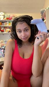 Zuri Zoltan - Free nude pics, galleries & more at Babepedia