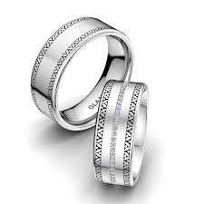 The Wedding Rings Canada Has A Good Collection Of Both Men And Women Wedding Bands Wedding Rings Platinum Wedding Rings Wedding Rings Canada