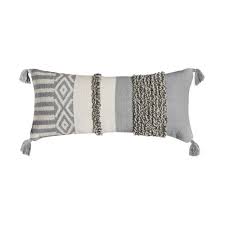 Jul 17, 2020 · trace a circle that is 1 ⁄ 2 inch (1.3 cm) larger than what you want your pillow to be. Elk Lifestyle Santos Light Grey And Off White 14 Inch 14 X 32 In Pillow 908316 Bellacor