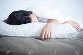 Was mögen männer im bett? Frau Schlaft Gut Im Bett Lizenzfreie Fotos Bilder Und Stock Fotografie Image 50605004