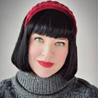 Danielle Hanley's Instagram, Twitter & Facebook