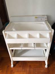 Baby bathtubs are a wonderful tool to give your little one a bath conveniently and safely. Baby Changing Table With Bath Www Macj Com Br