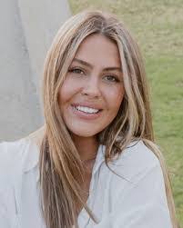 Kimberly Hegg's Instagram, Twitter & Facebook