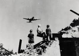 I Shall Return Candy Bomber Looks Back At Berlin Airlift Iconic Photos Berlin American War