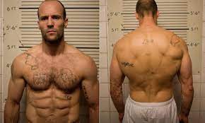 Halbglatze von jason statham männerfrisuren. Jason Statham Einer Der Fittesten Stars Allgemein Magazin Powerfood Ch The Leader In Sport Nutrition