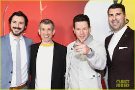 Where to watch the real housewives of vancouver (rhov) online in australia new on netflix, stan, prime video, foxtel, binge, disney+, hayu, sbs and more in july 2020. Mark Wahlberg Steps Out For Hbo S Mcmillions Premiere Watch Official Trailer Photo 4426494 Mark Wahlberg Pictures Just Jared