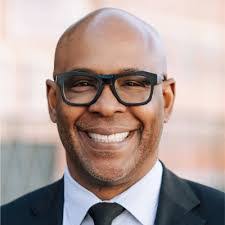 Brenda Caldera's Instagram, Twitter & Facebook