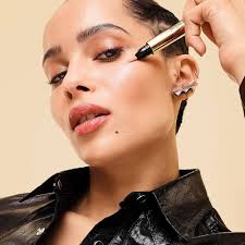 Radiant Touch/ Touche Eclat