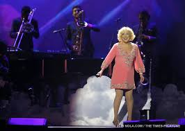 Bette midler is in vegas and you can be the first to see her live at the colosseum inside caesars palace. Bette Midler S Divine Intervention In New Orleans Sparkled Even Sans Delores Music Nola Com