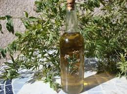 Liqueur De Verveine Digestive Recette Liqueur De Verveine Liqueur Maison Liqueur