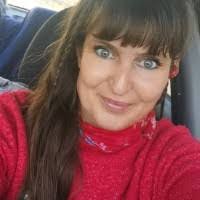 Mary Bois's Instagram, Twitter & Facebook