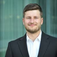 100+ perfiles de «Kesselring»