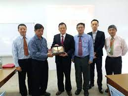 Asukohta kaardil sm chong hwa kuantan. Representative Chang James Chi Ping Took A Visit To Sm Chong Hwa Kuantan On 5 May 2018 Taipei Economic And Cultural Office In Malaysia