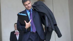 He was previously secretary of state for employment under the minister of the economy. L Express L Expansion