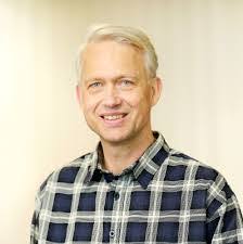 Alex Flink's Instagram, Twitter & Facebook