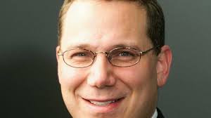 Pol: Drop attorney job, hire more investigators