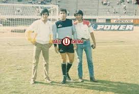 Charles francis on 9:02 / comment : Ramon Quiroga Arquero Argentino Peruano Del Club Universitario De Deportes En Los Anos 1985 Y 1986 Campeon Con La U En 1985 Baseball Cards Sports Baseball