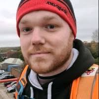 100+ perfiles de «Bicks»