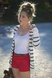 What color to wear with red shorts. Which Colour Match With Red Shorts Quora