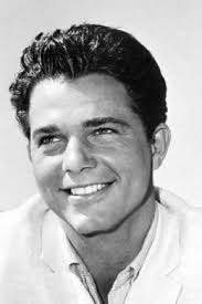 Актёры, режиссер и создатели фильма Битва в Коралловом море (1959)