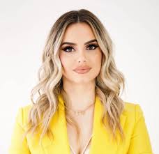 Makeup Professionals in Manchester, MI