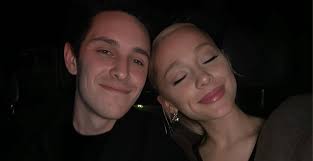 Ariana Grande's Dating History: All Of Her Former Partners Ranked By Net  Worth