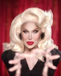 She can see right through you... and is waiting for you to pre-save 'TIL  DEATH BECOMES US with @trinitythetuck 💫 Out 4/26 12AM EST link in bio  #TDBU #TILDEATHBECOMESUS #DEATHBECOMESHER #ABH #TrinityTheTuck #