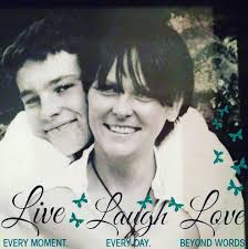 Connor Robb (@curly_robb) • Instagram photos and videos