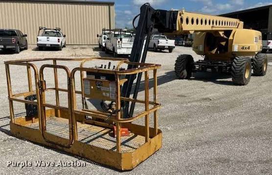 Grove T66J-2WD Aerial Lift